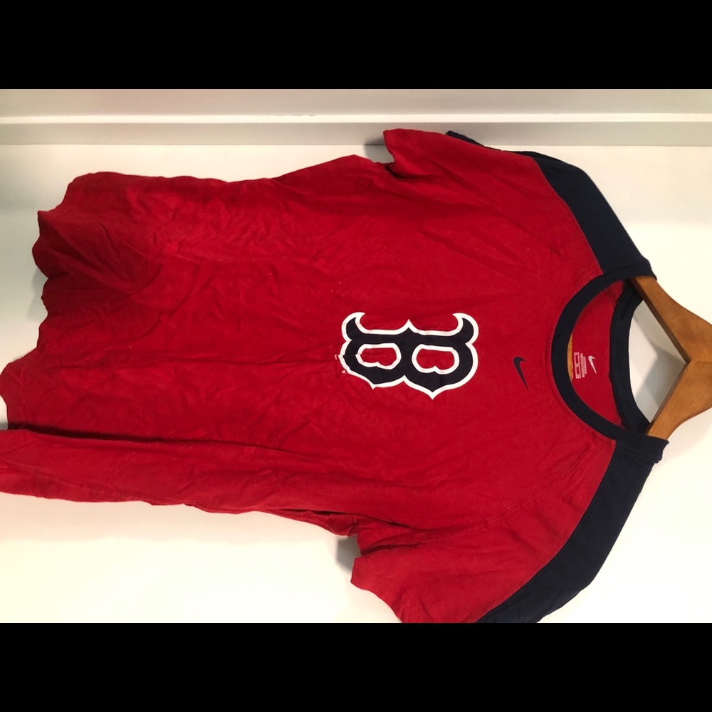 Women’s Boston Red Sox Tee